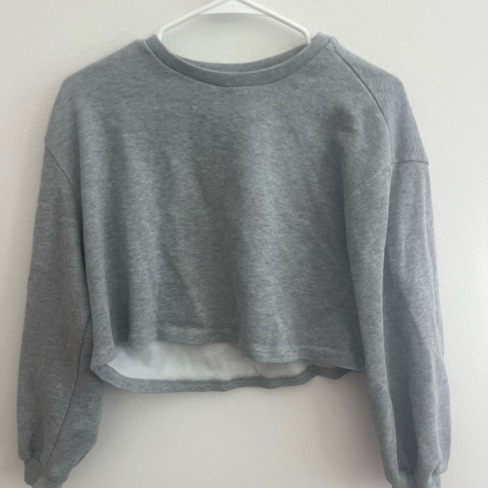 Gray Cropped Sweater